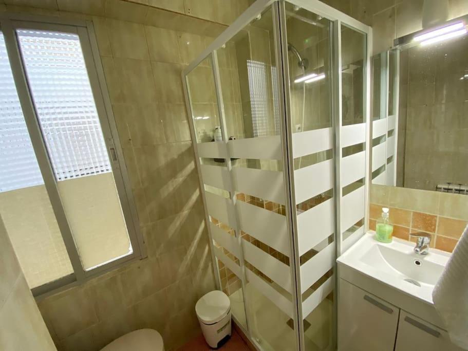 Habitacion Interior En Madrid Exteriér fotografie